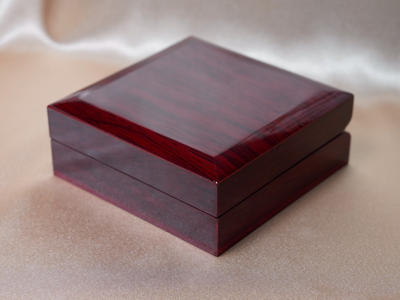 Dřevěná krabička na náramek DK03X Dřevěná krabička na náramek DK03X