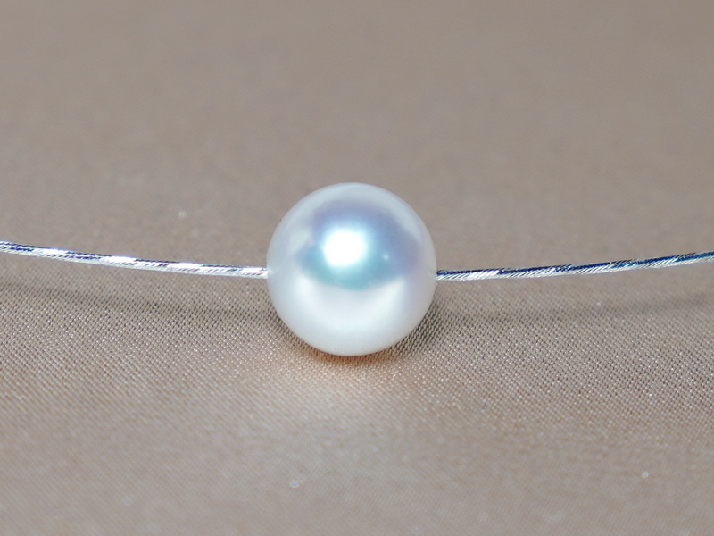 Mořská akoya perla na 18K zlatém lanku WW01WN-A Mořská akoya perla na 18K zlatém lanku WW01WN-A