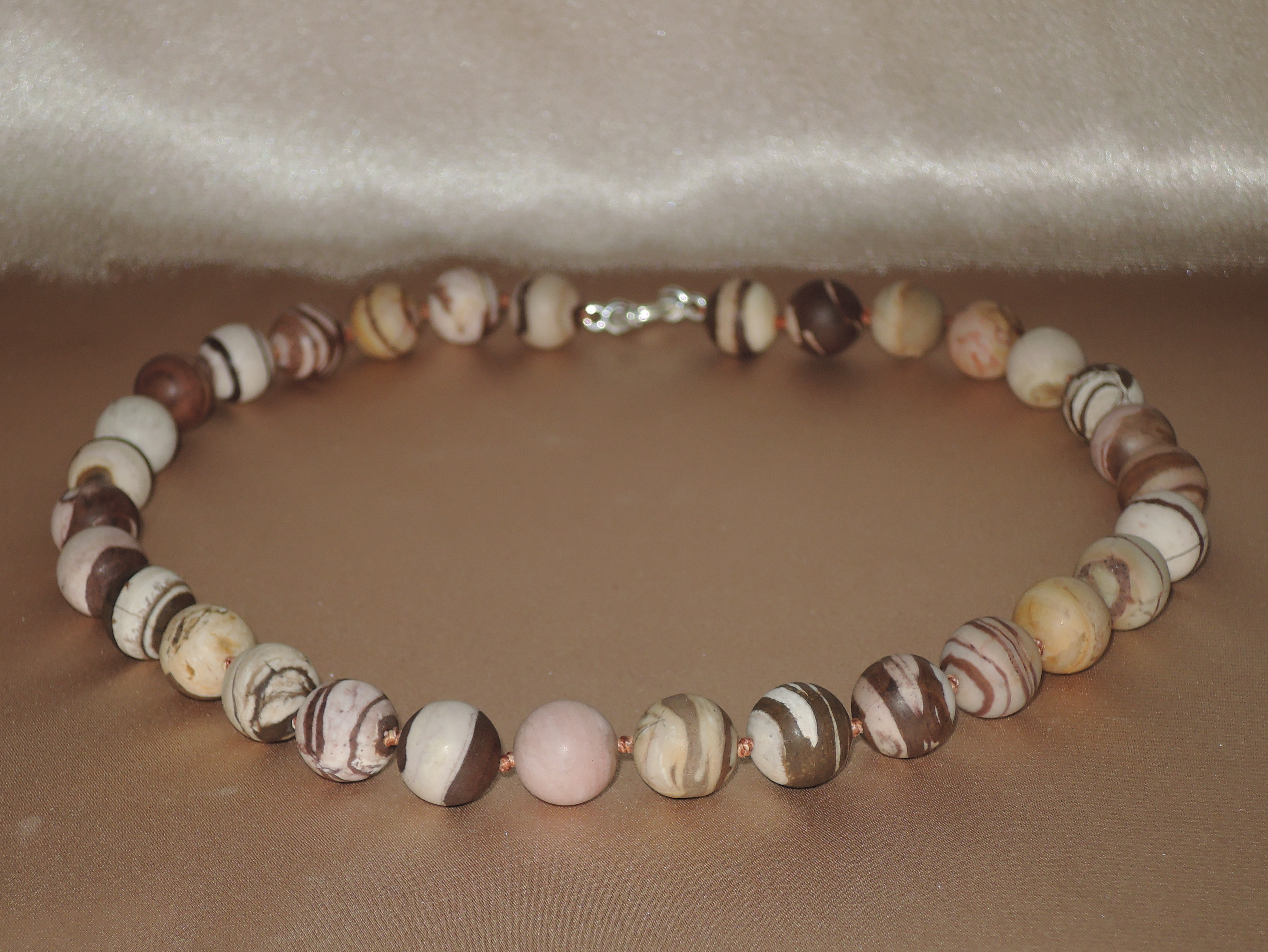 Náhrdelník z jaspisu ZJN010K Náhrdelník z jaspisu ZJN010K