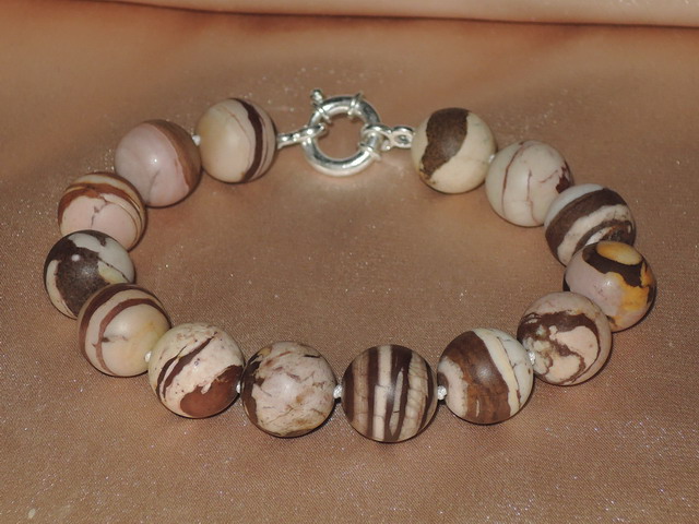 Náramek z jaspisu ZJB010K Náramek z jaspisu ZJB010K