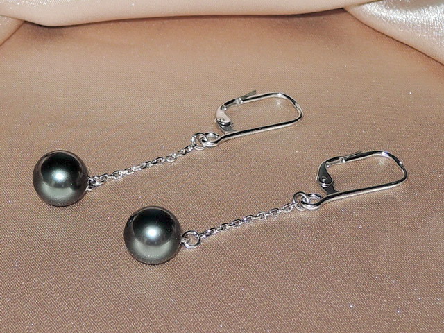 Perlové náušnice BC020WE-T Perlové náušnice BC020WE-T