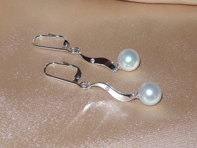 Perlové náušnice BC04WE-W Perlové náušnice BC04WE-W