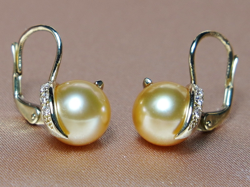 Zlaté briliantové náušnice s perlami Jižního Pacifiku AAA BC05YE-G Zlaté briliantové náušnice s perlami Jižního Pacifiku AAA BC05YE-G