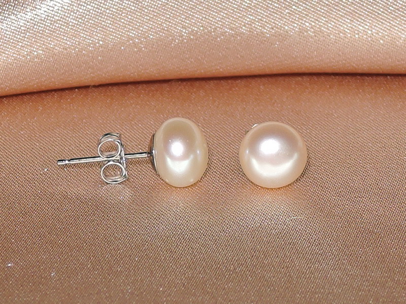 Zlaté napichovací perlové náušnice BFE585AAAwP-P Zlaté napichovací perlové náušnice BFE585AAAwP-P