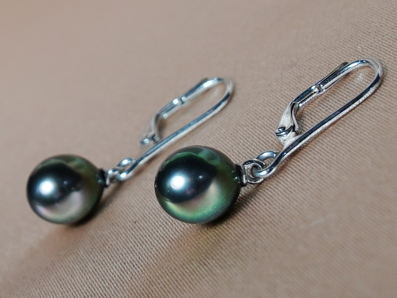 Zlaté náušnice s tahitskými perlami TDWE100H Zlaté náušnice s tahitskými perlami TDWE100H