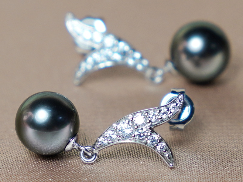 Náušnice s tahitskými perlami ve 14K zlatě WW06WVE-T Náušnice s tahitskými perlami ve 14K zlatě WW06WVE-T