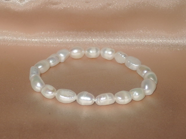 Perlový náramek na silikonové gumičce BB7080wG Perlový náramek na silikonové gumičce BB7080wG