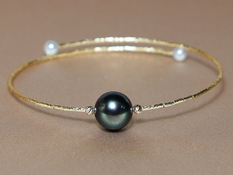 Perlový náramek s pravou tahitskou perlou AA+ a 18K zlatem TB18KAA+ZY Perlový náramek s pravou tahitskou perlou AA+ a 18K zlatem TB18KAA+ZY