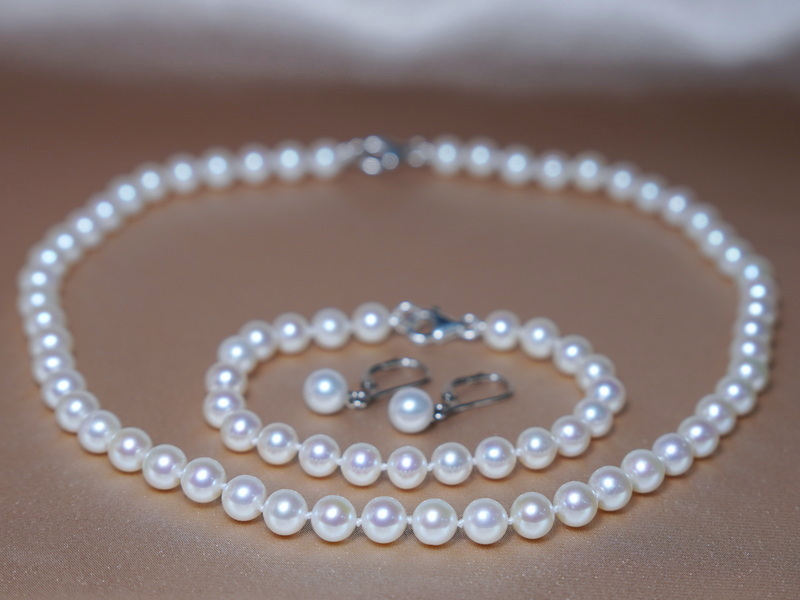 Set šperků z pravých říčních perel AAA 7,5 mm RSET7580AAAwA Set šperků z pravých říčních perel AAA 7,5 mm RSET7580AAAwA