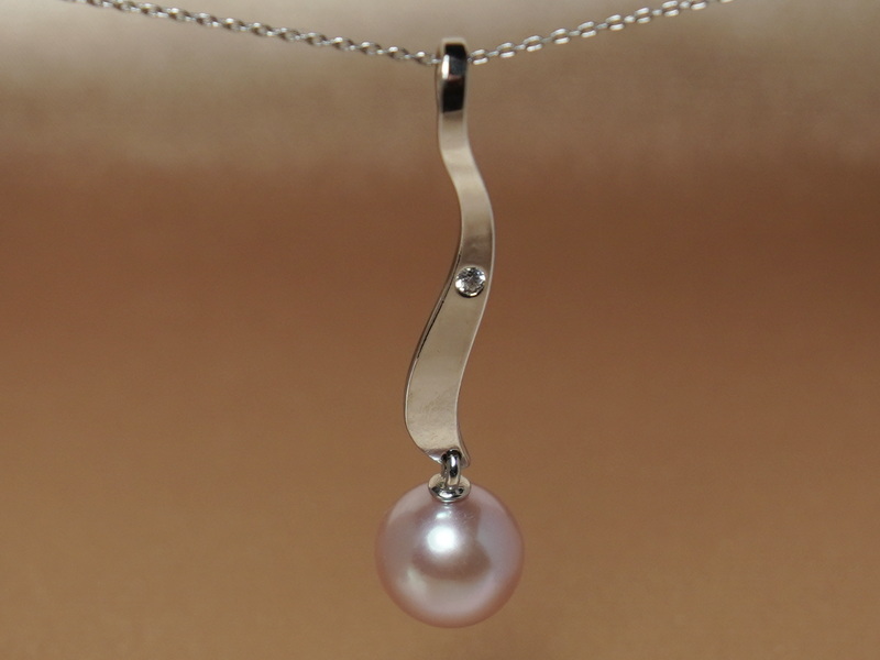 Přívěsek s perlou BC04SP-P Přívěsek s perlou BC04SP-P