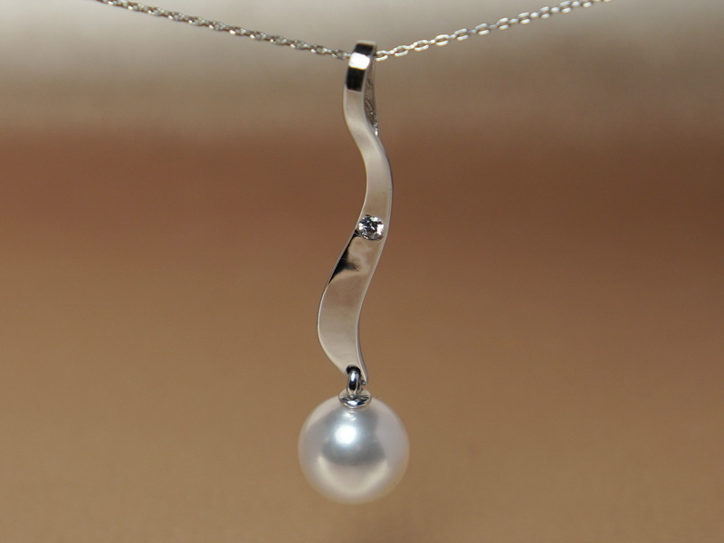 Přívěsek s perlou BC04WP-W Přívěsek s perlou BC04WP-W