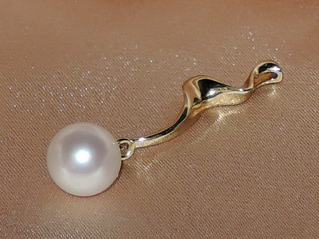 Přívěsek s perlou RGPAAAwM Přívěsek s perlou RGPAAAwM