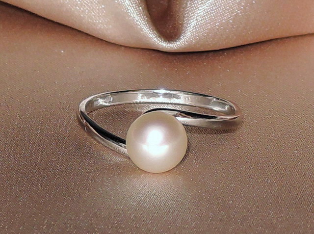 Prsten s perlou BC028WBR-P Prsten s perlou BC028WBR-P