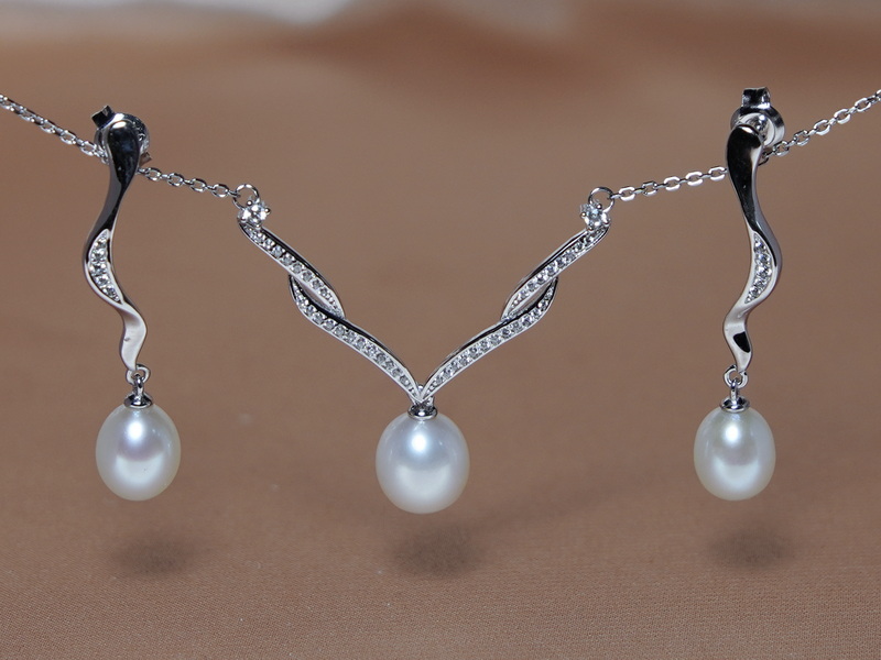 Set šperků se zirkony a pravými perlami PS2040SH Set šperků se zirkony a pravými perlami PS2040SH