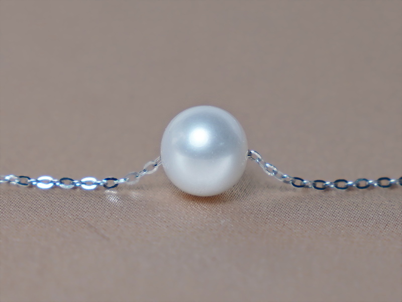 Stříbrný náhrdelník s pravou bílou říční perlou 8mm RP888wM Stříbrný náhrdelník s pravou bílou říční perlou 8mm RP888wM