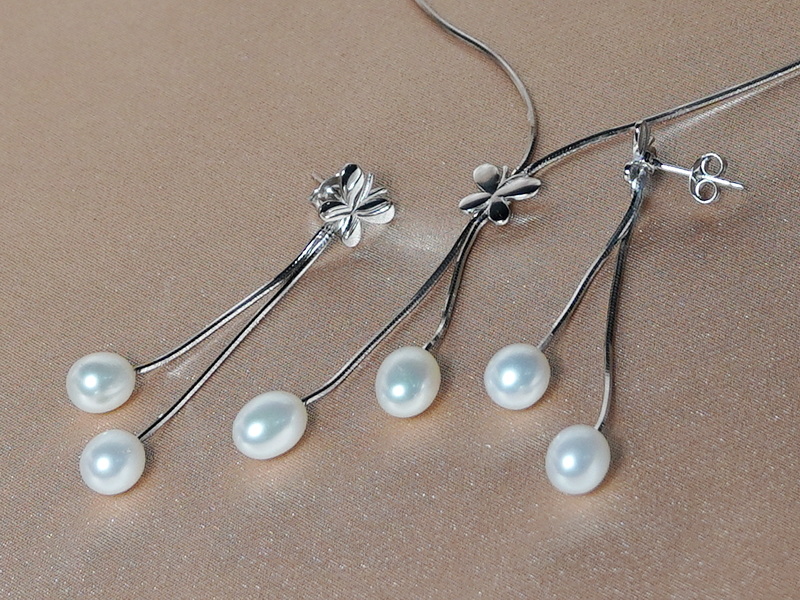 Stříbrný set šperků s pravými perlami PS222B Stříbrný set šperků s pravými perlami PS222B