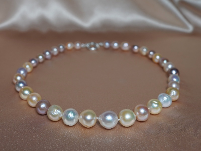 Vícebarevný perlový náhrdelník z říčních perel EPTN912H Vícebarevný perlový náhrdelník z říčních perel EPTN912H