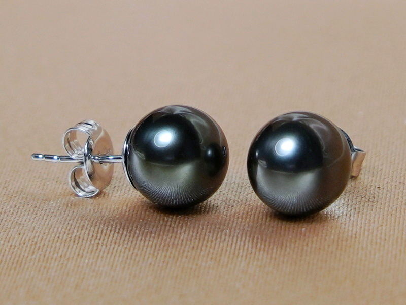 Zlaté napichovací náušnice z tahitských perel AAA TAE500wQ Zlaté napichovací náušnice z tahitských perel AAA TAE500wQ