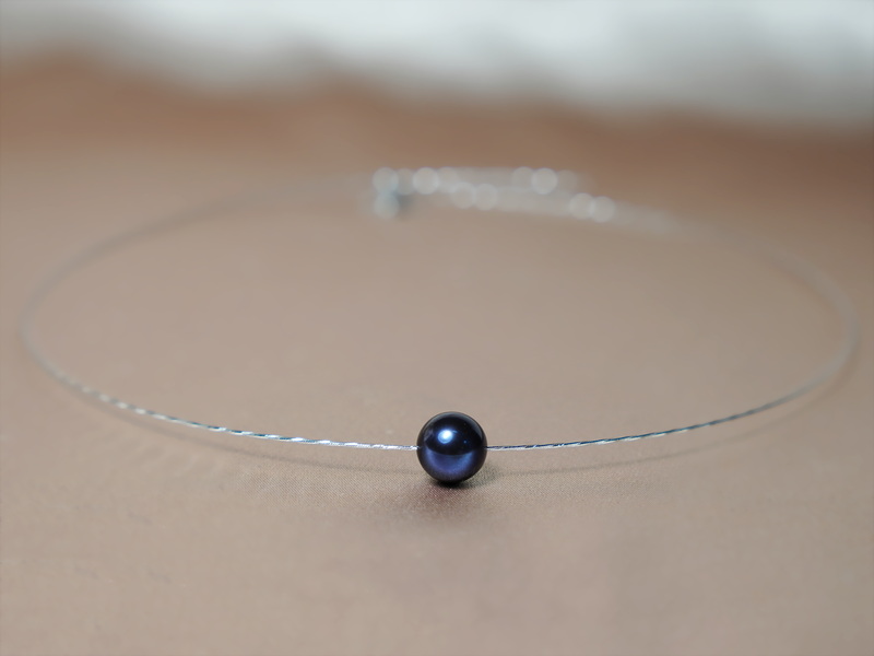 Zlatý náhrdelník s černou perlou WW01WN-FB Zlatý náhrdelník s černou perlou WW01WN-FB