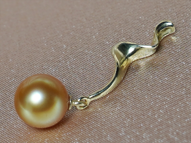 Zlatý přívěsek 14K s perlou Jižního Pacifiku AAA SSPP100B Zlatý přívěsek 14K s perlou Jižního Pacifiku AAA SSPP100B