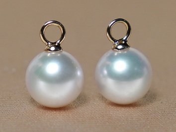 Bílé sladkovodní perly se zlatými očky 14K WW018YE-FW Bílé sladkovodní perly se zlatými očky 14K WW018YE-FW