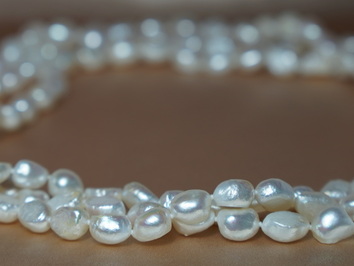 Dlouhý náhrdelník z pravých sladkovodních perel 150 cm DPN8090A Dlouhý náhrdelník z pravých sladkovodních perel 150 cm DPN8090A