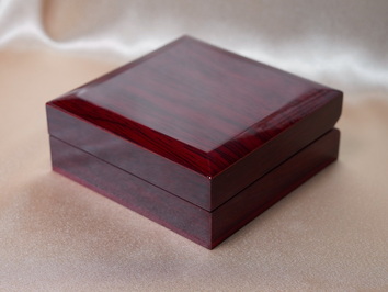 Dřevěná krabička na náramek DK03X Dřevěná krabička na náramek DK03X