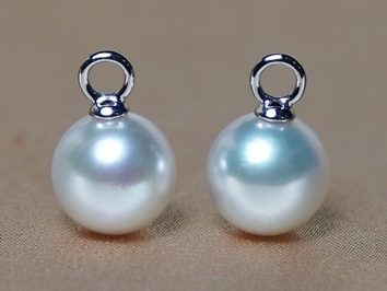 Japonské akoya perly se zlatými očky WW018WE-A Japonské akoya perly se zlatými očky WW018WE-A