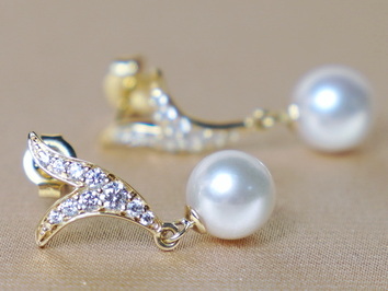 Zlaté náušnice 14K s akoya perlami AAA WW06YVE-A Zlaté náušnice 14K s akoya perlami AAA WW06YVE-A