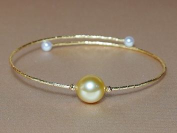 Perlový náramek GB18KAAAZY Perlový náramek GB18KAAAZY