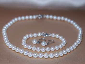 Set šperků z pravých říčních perel AAA 7,5 mm RSET7580AAAwA Set šperků z pravých říčních perel AAA 7,5 mm RSET7580AAAwA