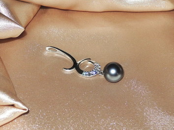 Přívěsek s perlou BC03WP-T Přívěsek s perlou BC03WP-T