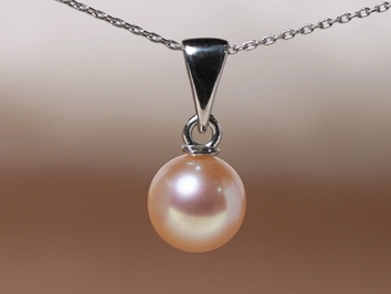 Přívěsek s perlou RPP001pM Přívěsek s perlou RPP001pM