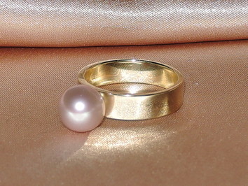 Prsten s perlou BC032YFR-L Prsten s perlou BC032YFR-L