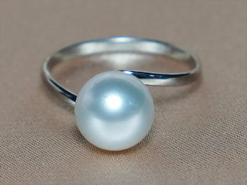 Prsten s perlou Jižního Pacifiku BC028WR-W Prsten s perlou Jižního Pacifiku BC028WR-W