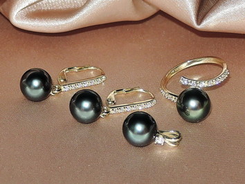 Šperky s tahitskými perlami a brilianty BC110YS-T Šperky s tahitskými perlami a brilianty BC110YS-T