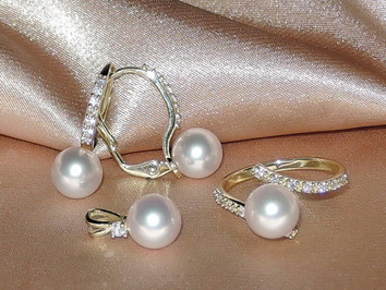 Perlový set z bílých říčních perel ve zlatě BC130YFS-W Perlový set z bílých říčních perel ve zlatě BC130YFS-W