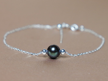 Stříbrný náramek s perlou B123SbU Stříbrný náramek s perlou B123SbU