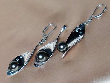 Zlatá souprava šperků s tahitskými perlami AAA BC02WS-T Zlatá souprava šperků s tahitskými perlami AAA BC02WS-T