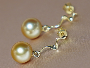 Zlaté náušnice s perlami Jižního Pacifiku SSPE100B Zlaté náušnice s perlami Jižního Pacifiku SSPE100B