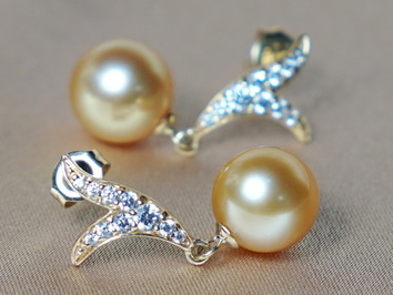 Perlové náušnice WW06YVE-G Perlové náušnice WW06YVE-G