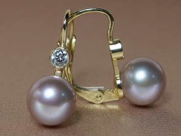 Zlaté perlové náušnice ve 14K zlatě DS222YFE-L Zlaté perlové náušnice ve 14K zlatě DS222YFE-L