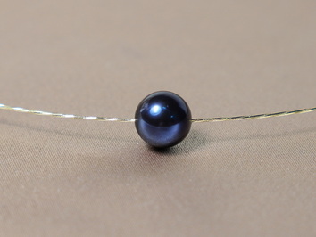 Zlatý náhrdelník s černou perlou WW01YN-FB Zlatý náhrdelník s černou perlou WW01YN-FB