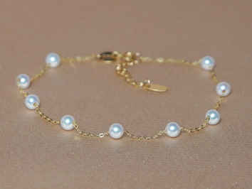 Zlatý náramek 18K s pravými sladkovodními perlami PB803SP