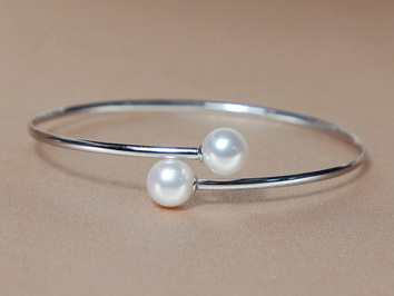 Zlatý náramek s perlami WW08WB-WW Zlatý náramek s perlami WW08WB-WW