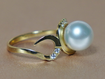 Zlatý prsten s perlou Jižního Pacifiku BC03YR-W