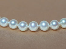 Perlový náhrdelník v akci