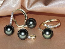 Perlový set ve zlatě