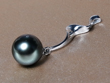 Přívěsek s tahitskou perlou
