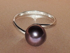 Prsten s perlou BC028SR-B Prsteň s perlou BC028SR-B. BC028SR-B